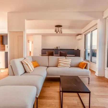 Maison Jade Rooftop Exceptionnel Vue Superbe Volcans, Parking *